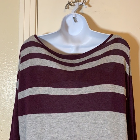 Tommy Bahama Striped Top - Picture 4 of 9